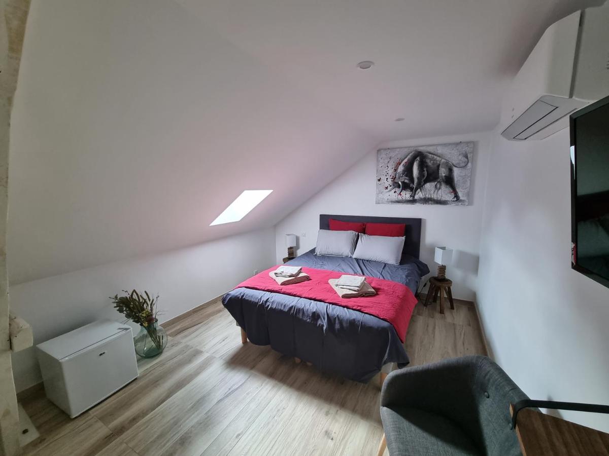 Le 4 Bed and Breakfast Montignac-Lascaux Buitenkant foto
