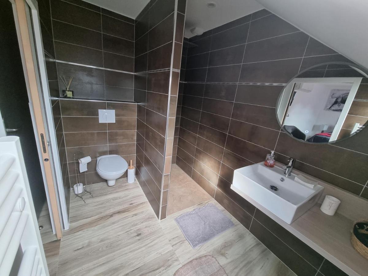 Le 4 Bed and Breakfast Montignac-Lascaux Buitenkant foto