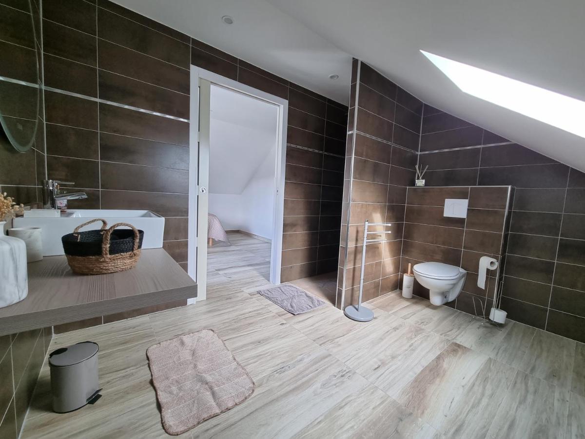Le 4 Bed and Breakfast Montignac-Lascaux Buitenkant foto